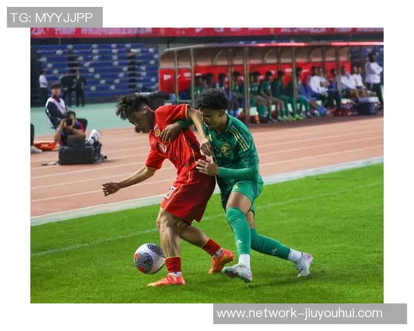 足球上半场补时的意义与影响解析以及如何提升比赛观赏性 足球上半场补时的意义与影响解析以及如何提升比赛观赏性